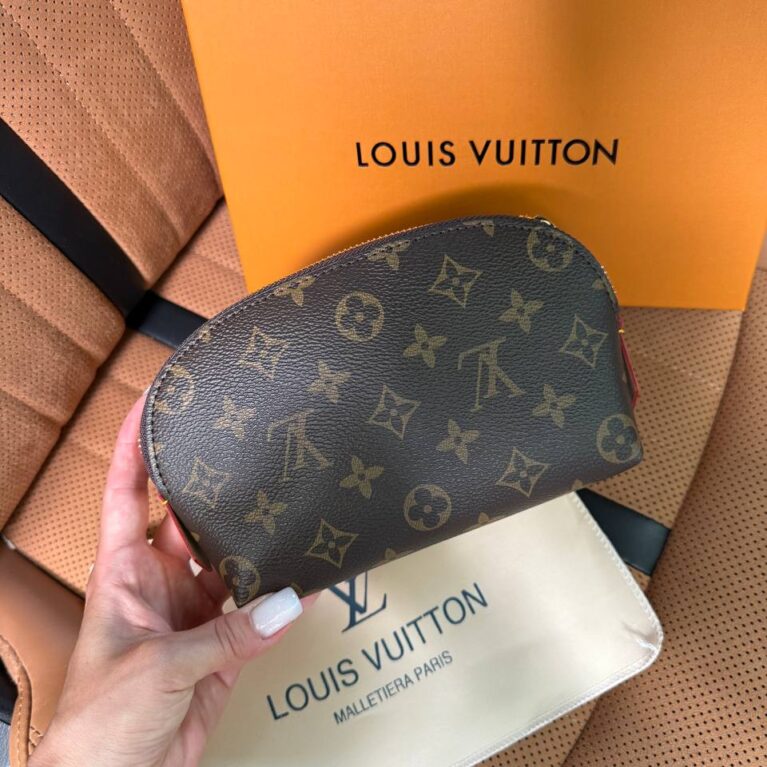 Косметичка LV